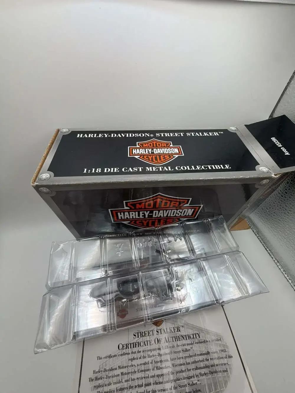 Maisto Harley-Davidson Street Stalker 1:18 Die Cast Metal Collectible Motorcycle